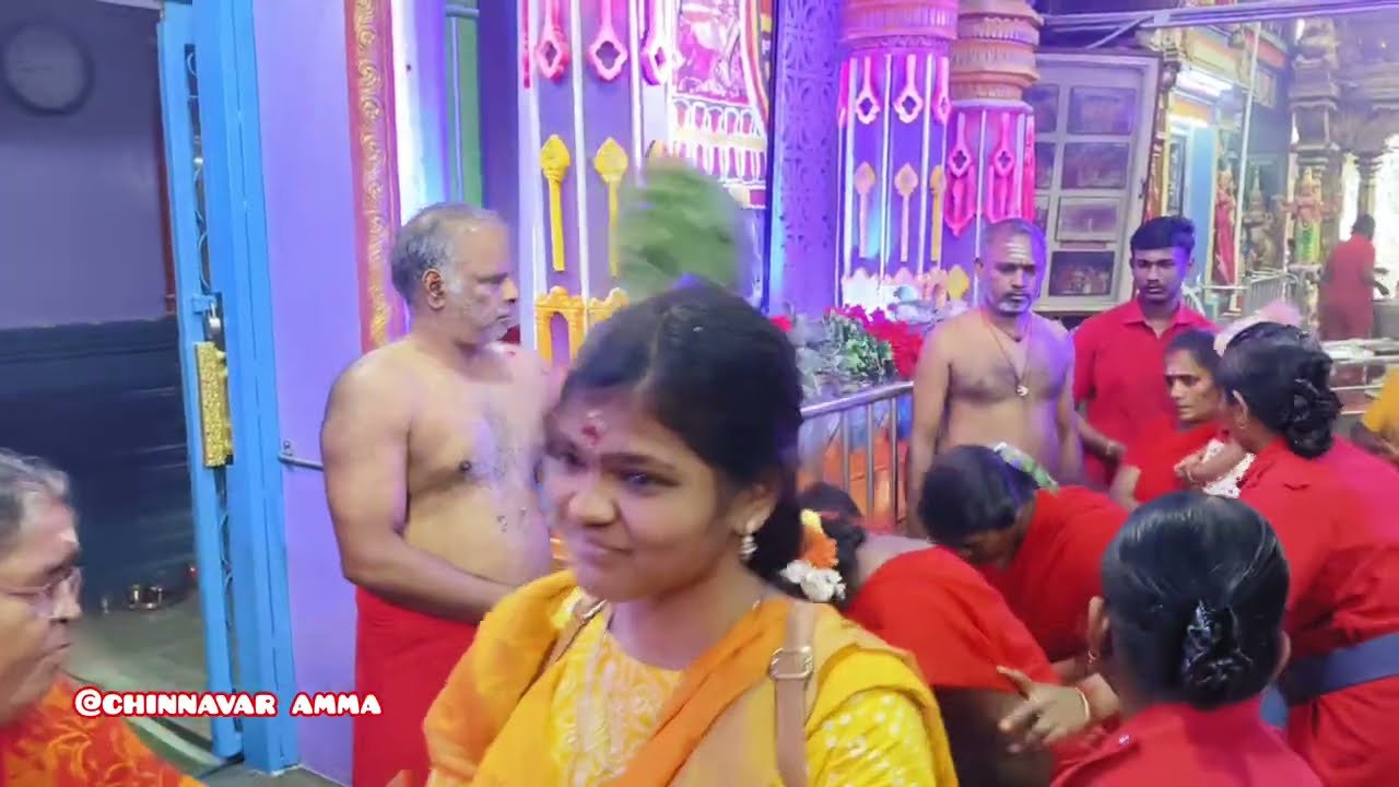 தை மாதம் முதல் வெள்ளிக்கிழமை சுற்று பூஜை தீபாராதனை மற்றும் வேப்பிலை.