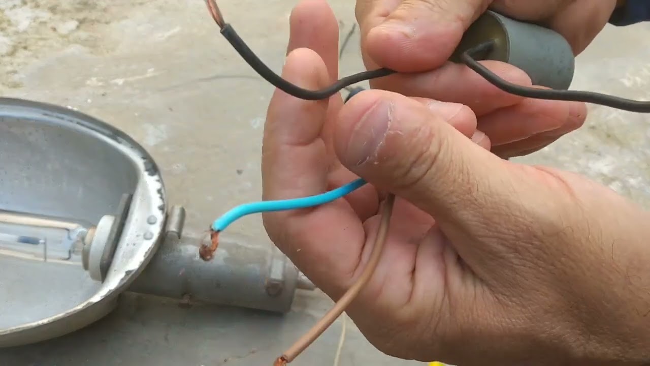 Como instalar o ignitor independente no Reator com tap, confira neste vídeo.