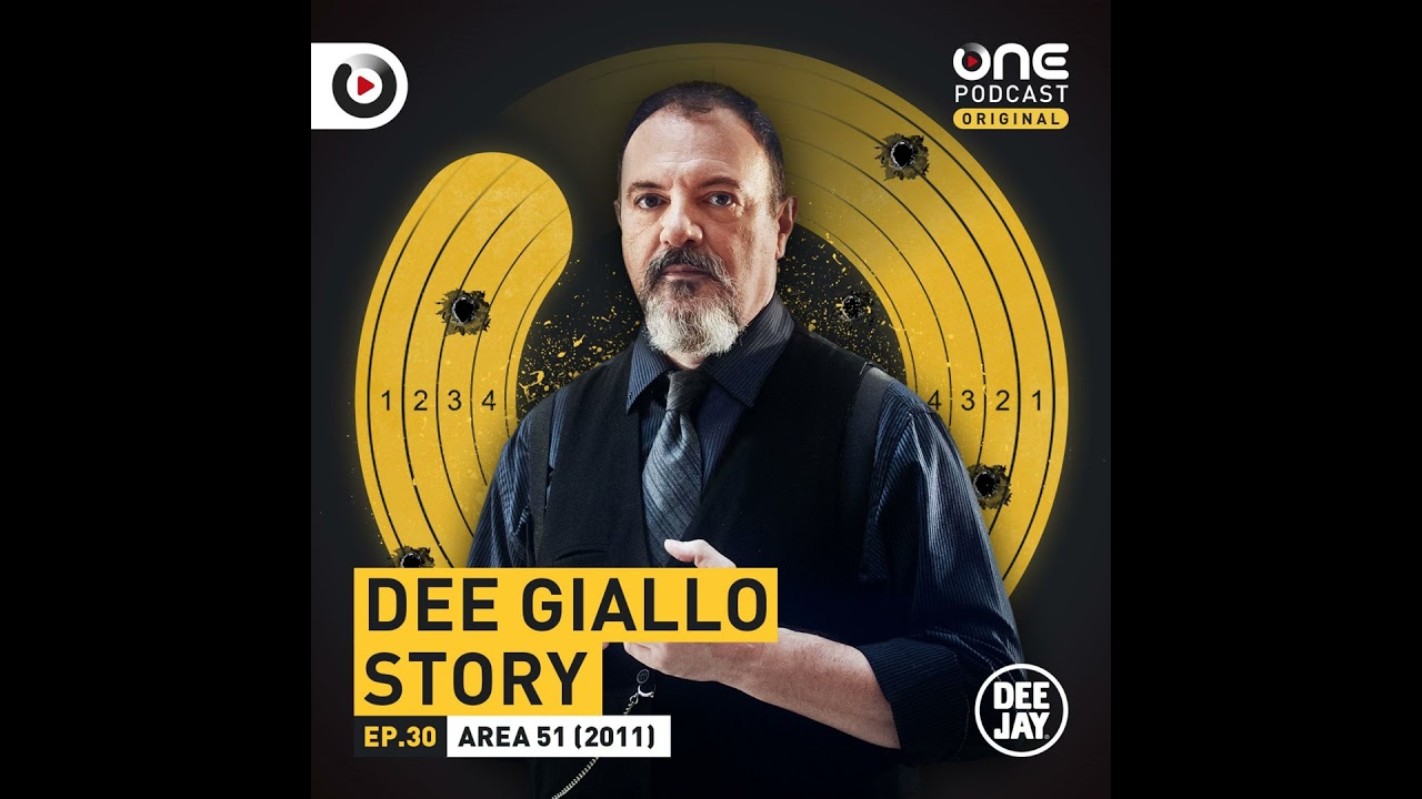 Dee Giallo Story - Area 51 (2011)