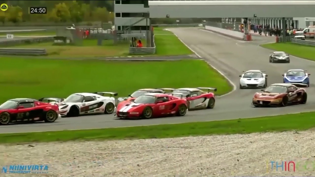 Franco Nespoli capo classifica nella Lotus Cup Italia