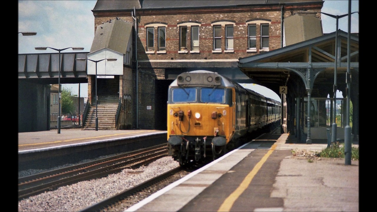 (Audio) Class 50's 50004, 009, 047 pass Southall 08.06.85