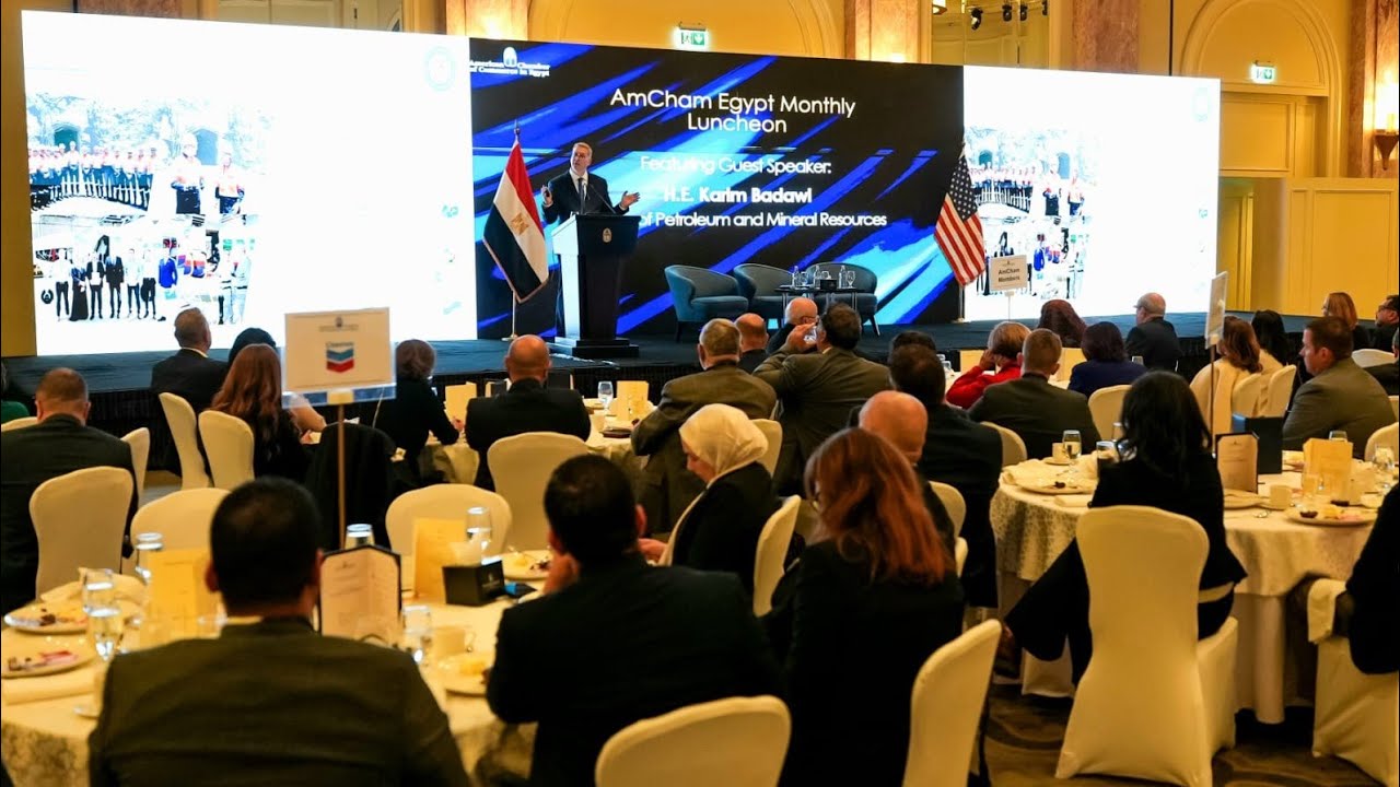 وزير البترول والثروة المعدنية خلال لقائه مع أعضاء غرفة التجارة الأمريكية
