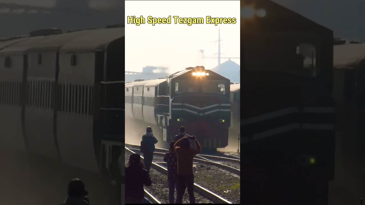 High Speed Tezgam Express #entertainmentworldz #paktrainz #railway #train #automobile#shortvideo