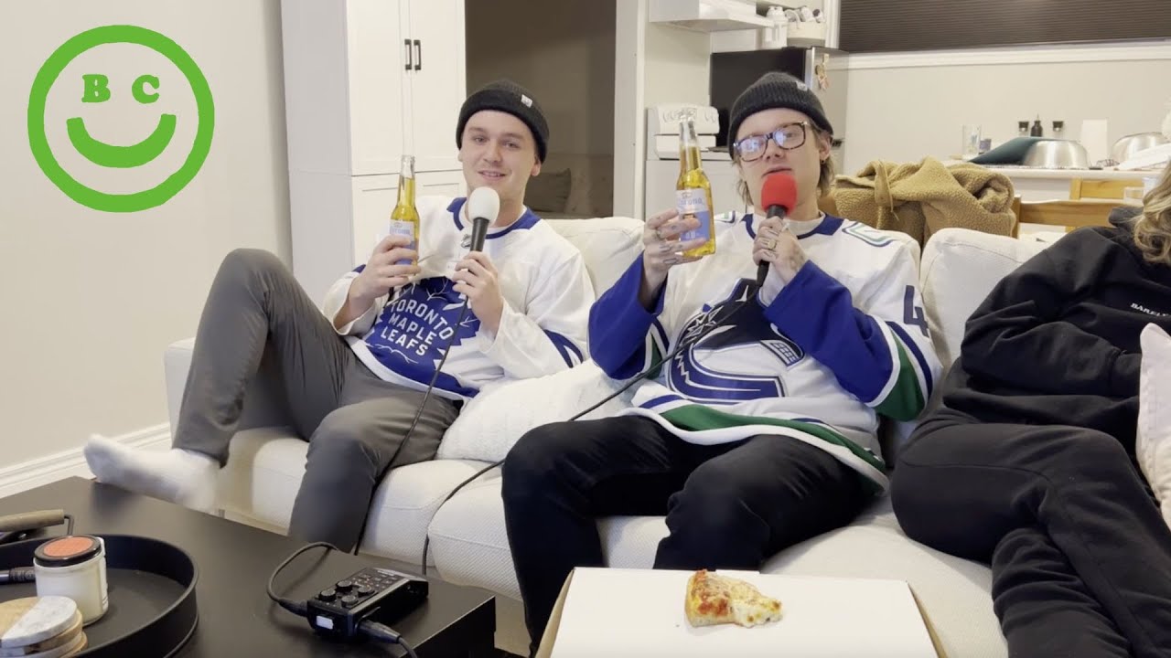Leafs vs. Canucks Hockey Game Hangout (S3-43)
