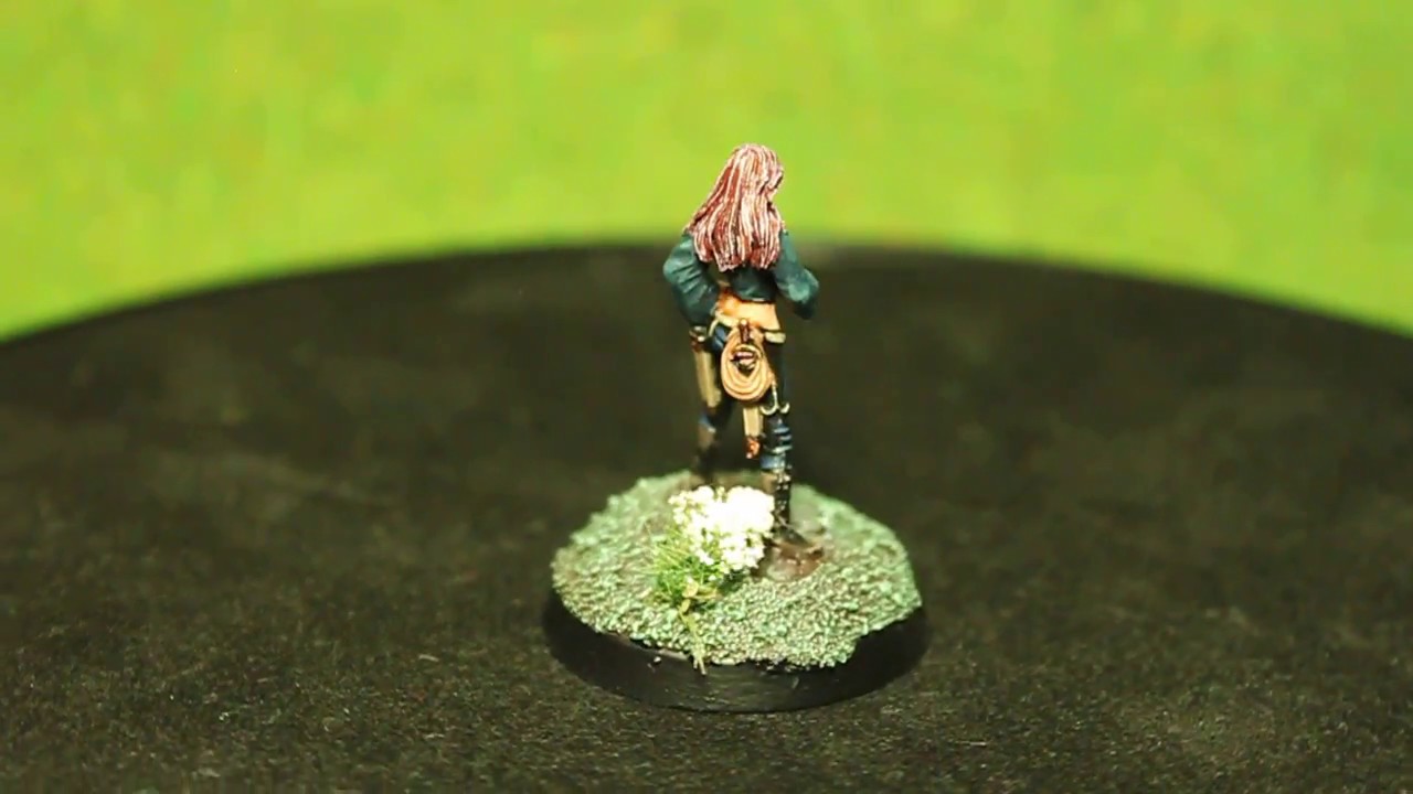 Dungeons & Dragons – Human Female Thief (Dark Sword Miniatures)