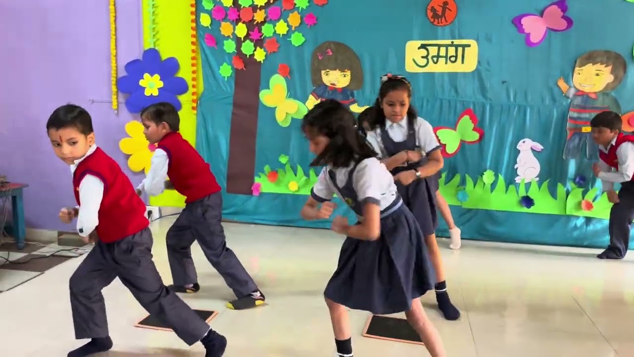 Suno bachcho uthao basta chalo school | Amazing dance by 1st class students | Annual Function