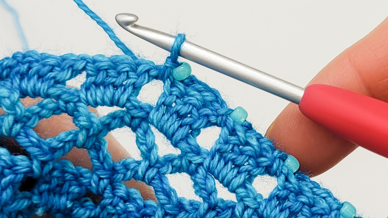 Simple Beaded Crochet Edging Using the Add-a-Bead-As-You-Go Method