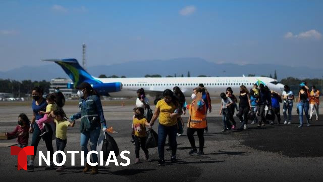 Guatemaltecos deportados de EE.UU. agradecen regresar vivos | Noticias Telemundo