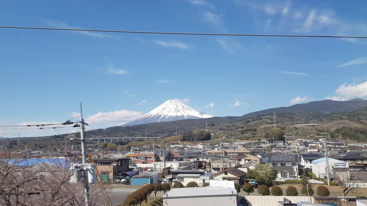Seeing Mount Fuji on Shinkansen