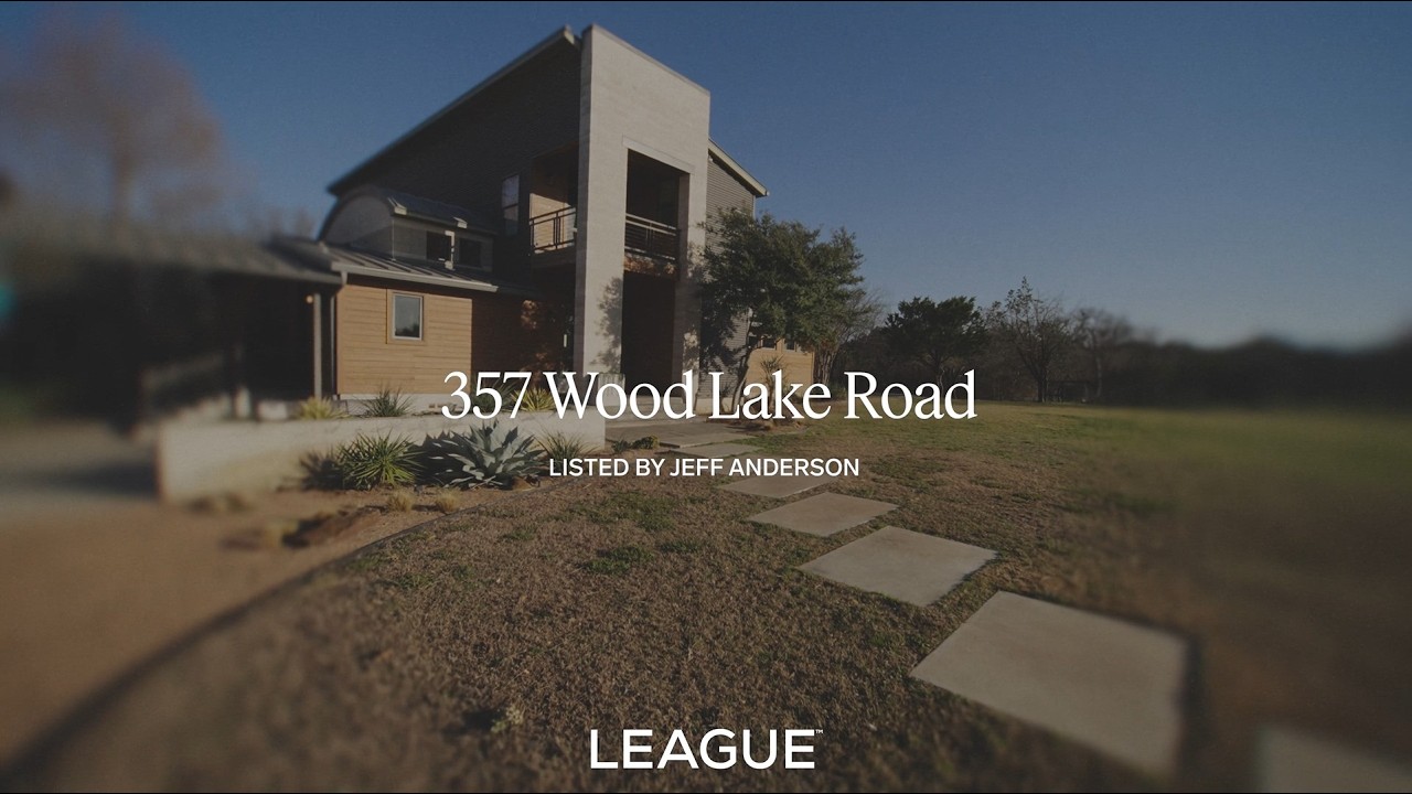 Stunning 8.8-Acre Ranchette in Aledo | LEAGUE Real Estate
