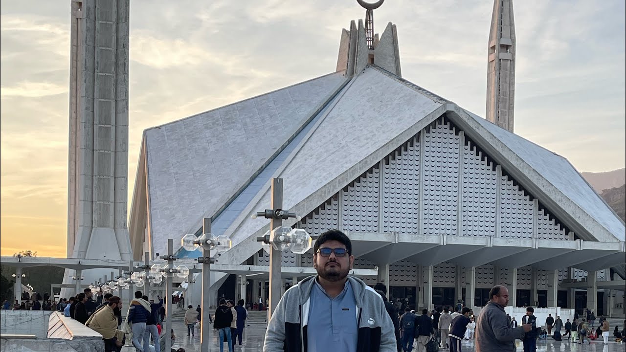 Visiting Faisal Mosque and i8 Markaz beauty of islamabad 😍😍😎
