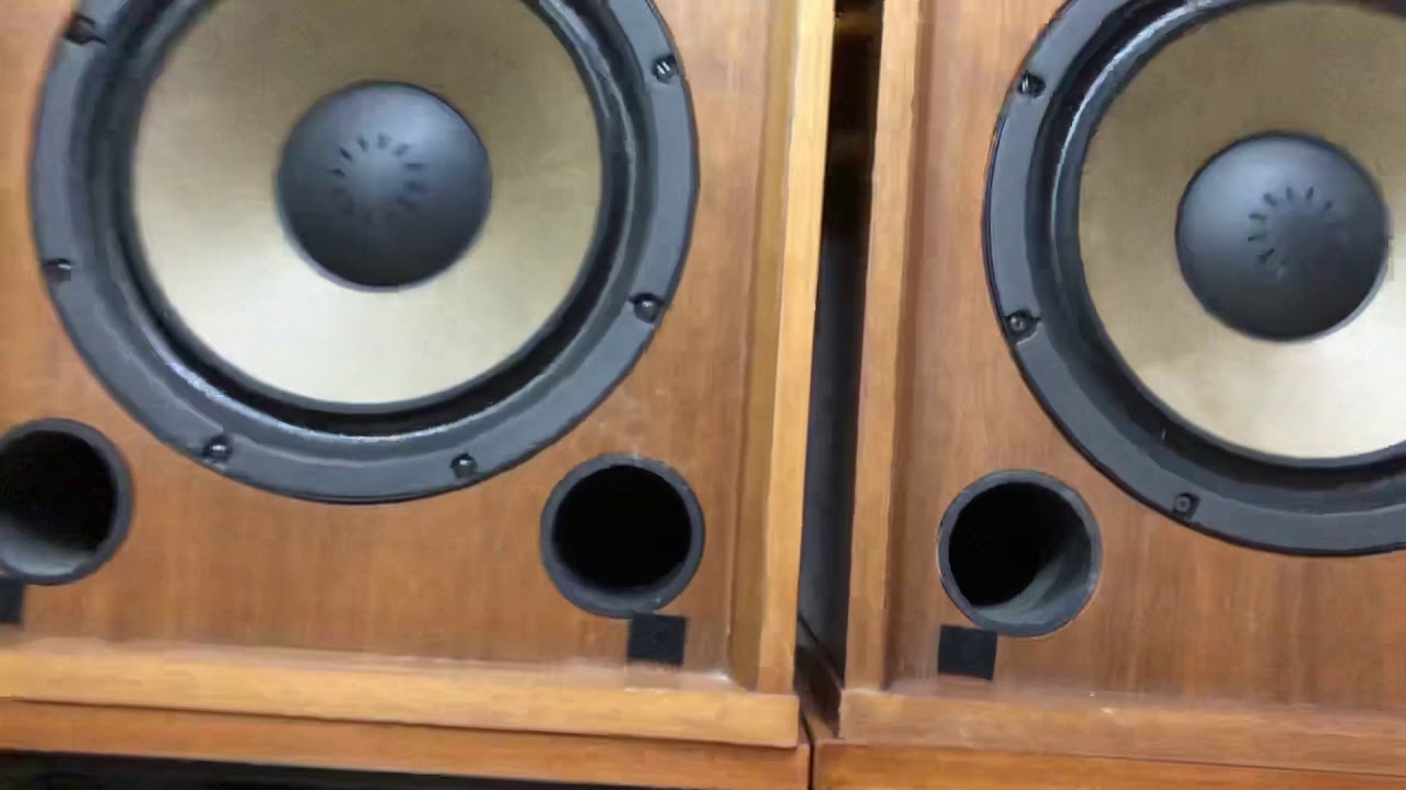 Vài cặp loa khủng Sansui SP 3500,2500,1700,7070,4500