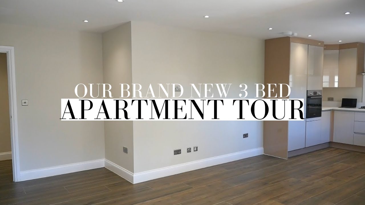 OH YEAH GUYSS... WE GOT AN APARTMENT/ FLAT!!! EMPTY-ISH 3 BED APARTMENT TOUR... DIRECTED BY BEN! 😂