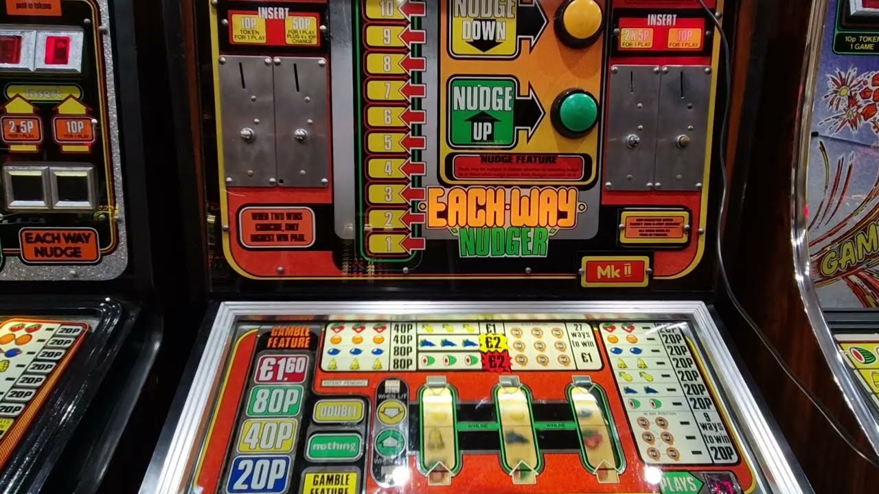 Eachway Nudger | Играйте в ретро-игровой автомат Silver Circles и Lucky Strike
