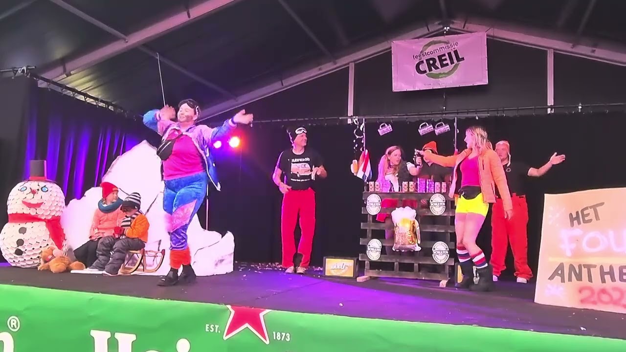 Playbackshow dorpsfeest 2023 te Creil. Knoest met schultenbr&auml;u 