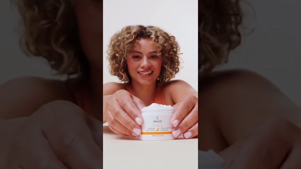 🍊 VITAL C – amikor a bőr újra ragyog 🍊A bőr fakó, feszül, érzékeny vagy vízhiányos? #bőrápolás
