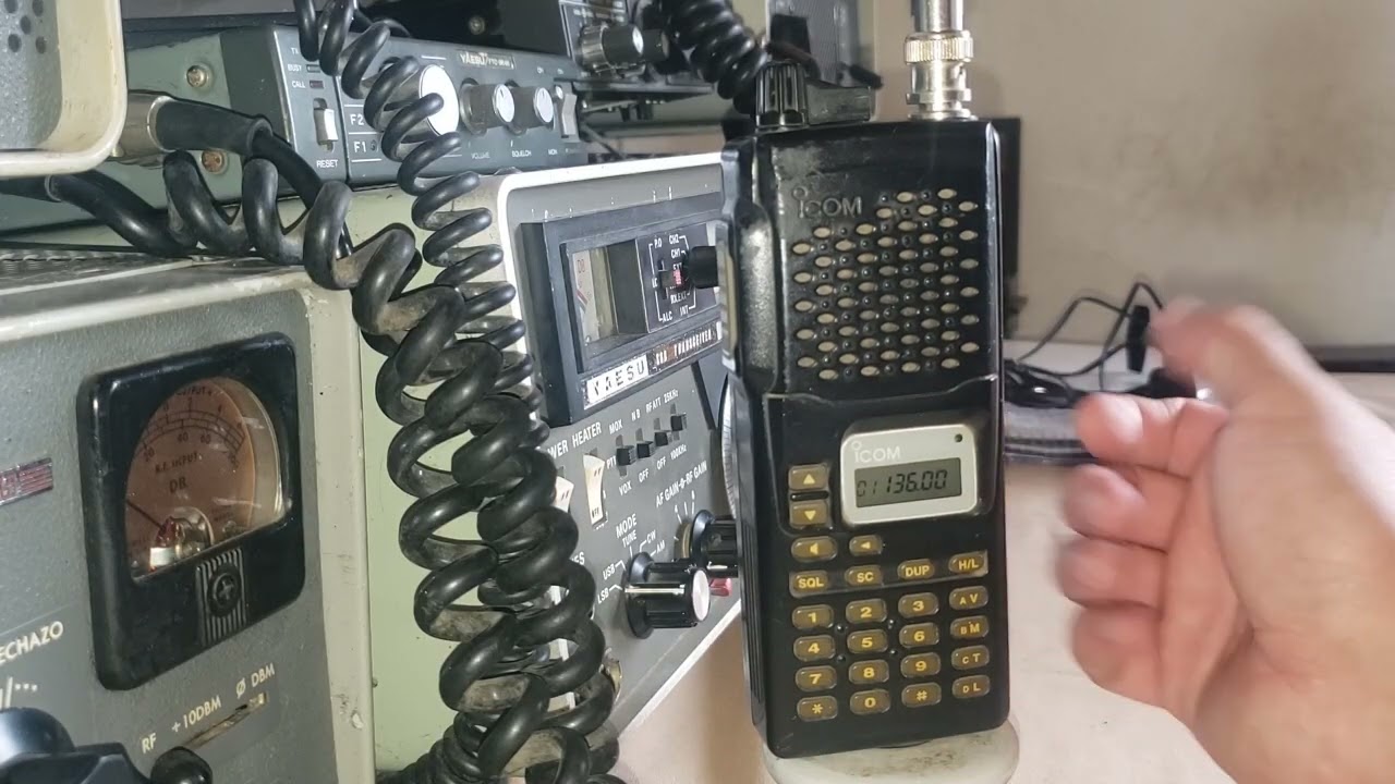 Icom IC-T2H (VHF) #hamradio #radioaficionado #radioamadorismo #icom #vhf 