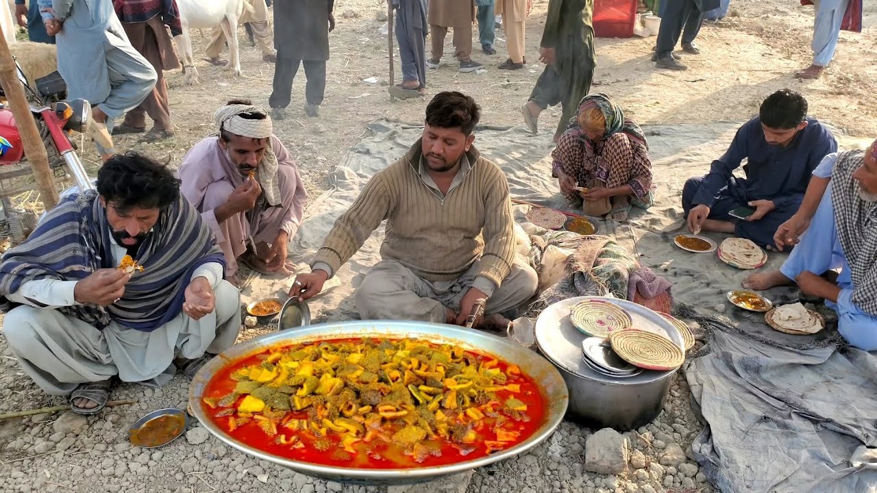 Poor People's Street food Dhaba | Ujrii Roti #streetfood #trending #viralvideo #indianfood 
