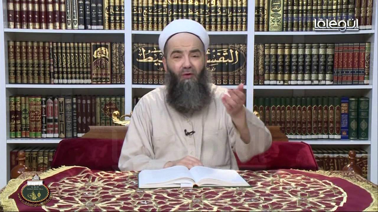 Cübbeli Ahmet Hocaefendi -  Merhametli Olmak ve İnsanlara Acımak