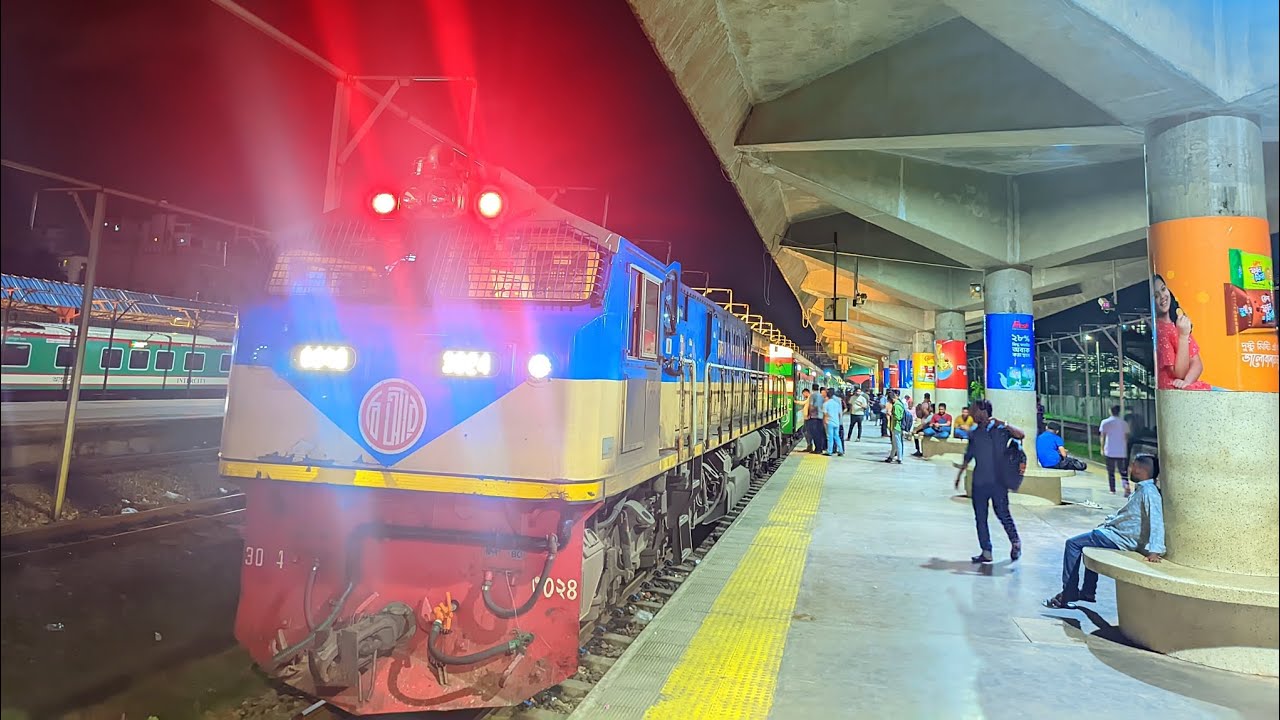 Late Night Journey | Turna Nishita Express 3011/741 | Chittagong Railway Station