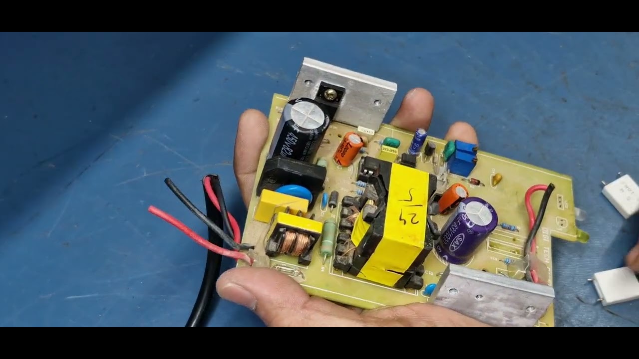 Repair your battery charger PCB, easy tips.🤔💡😲 #electronics #diyrepair #pcb 