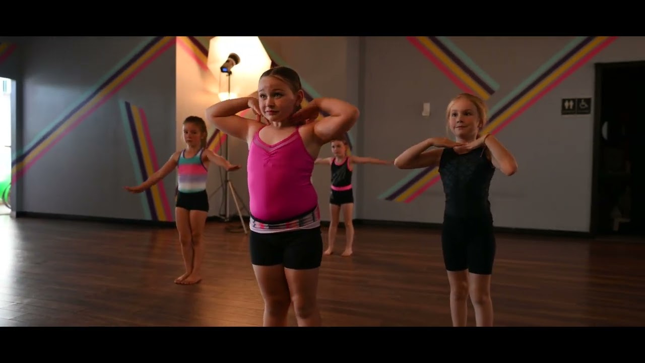 Junior Acro Solstice Studio 2021 [2]