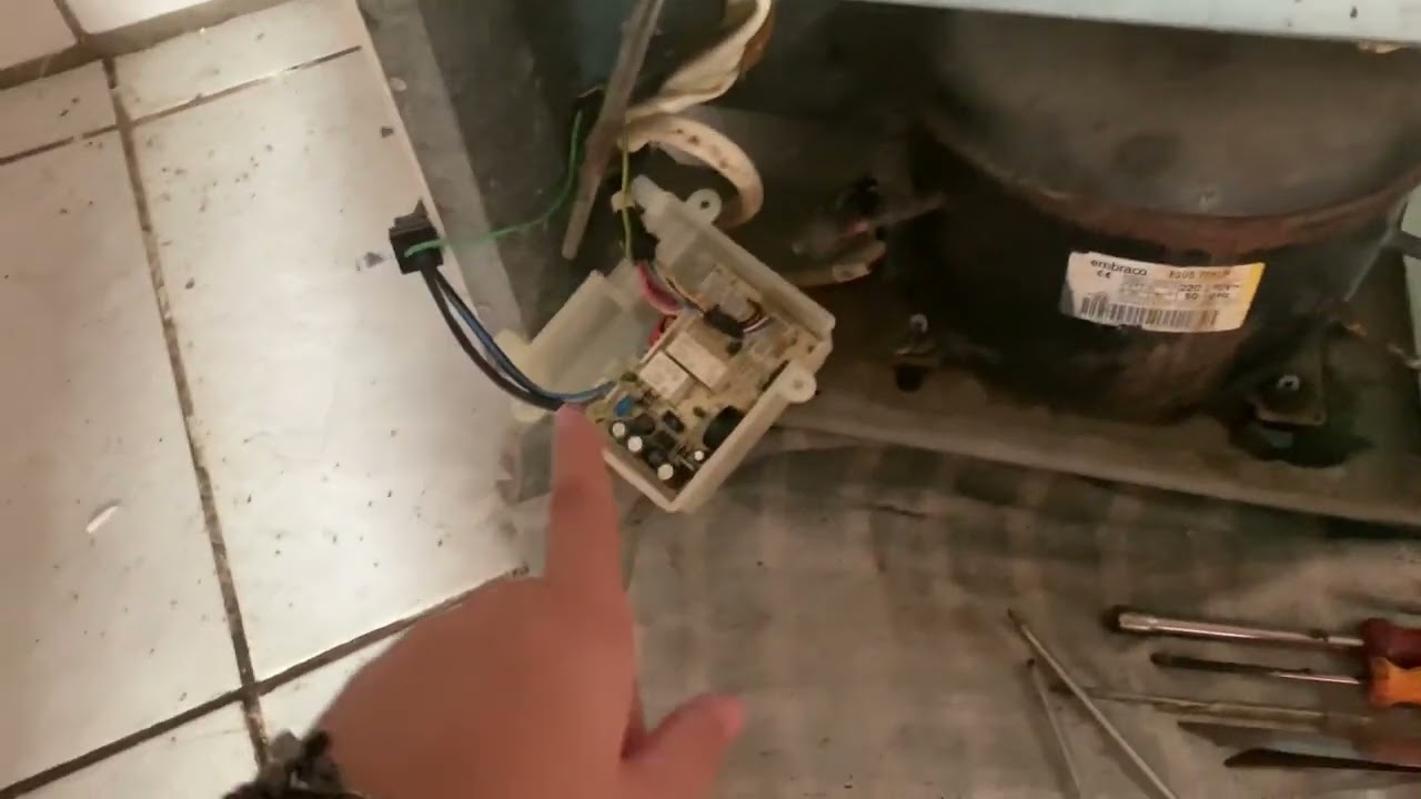 COMO TIRAR O SOM/APITO/ALARME DA GELADEIRA ELECTROLUX  2025 ( fica apitando )