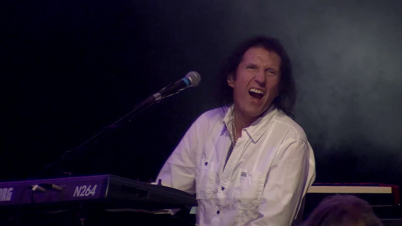 Mobilmánia - Ez a mánia (Hivatalos felvétel a V70 - Z60 - MM10 Aréna koncertről)