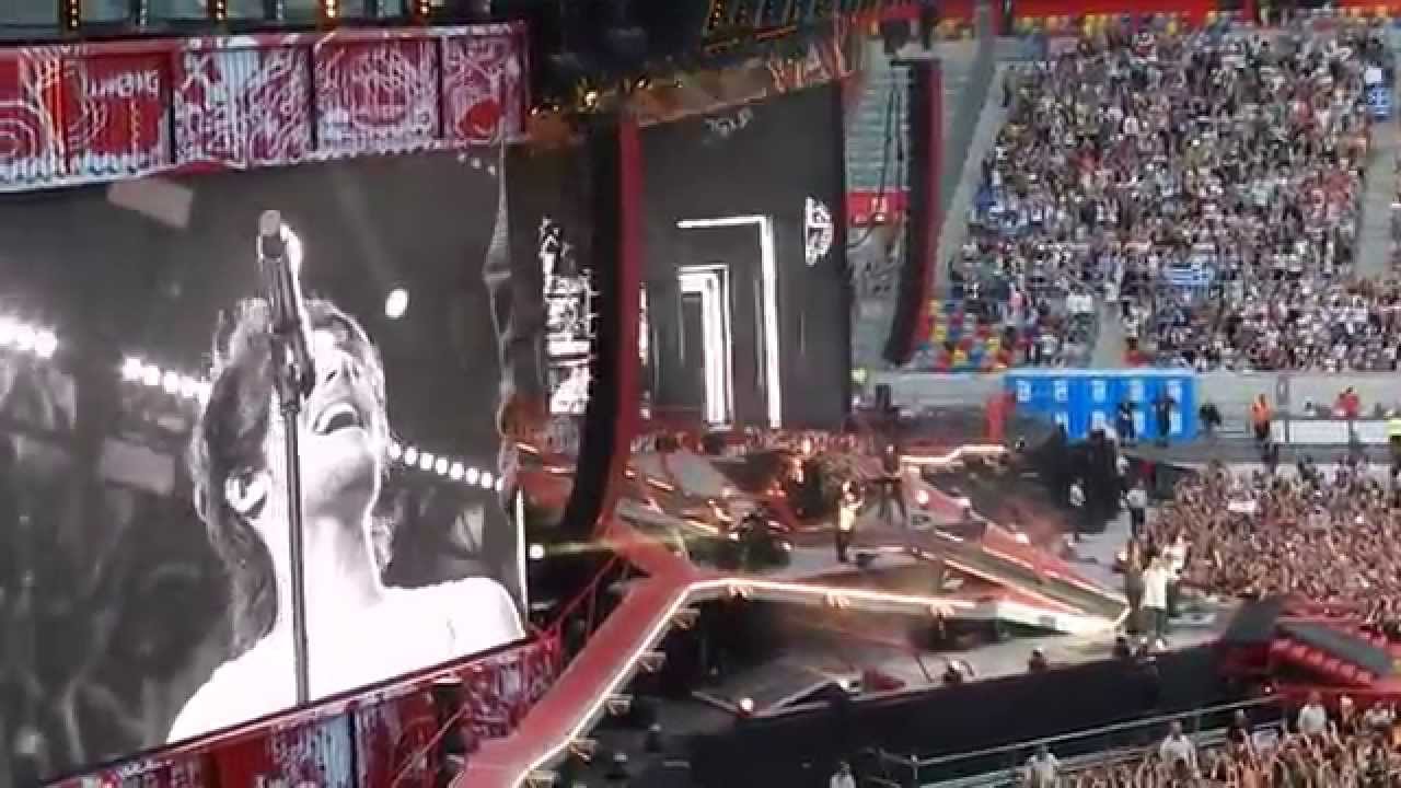 One Direction - Through The Dark [Live in Düsseldorf (07/02/14)]