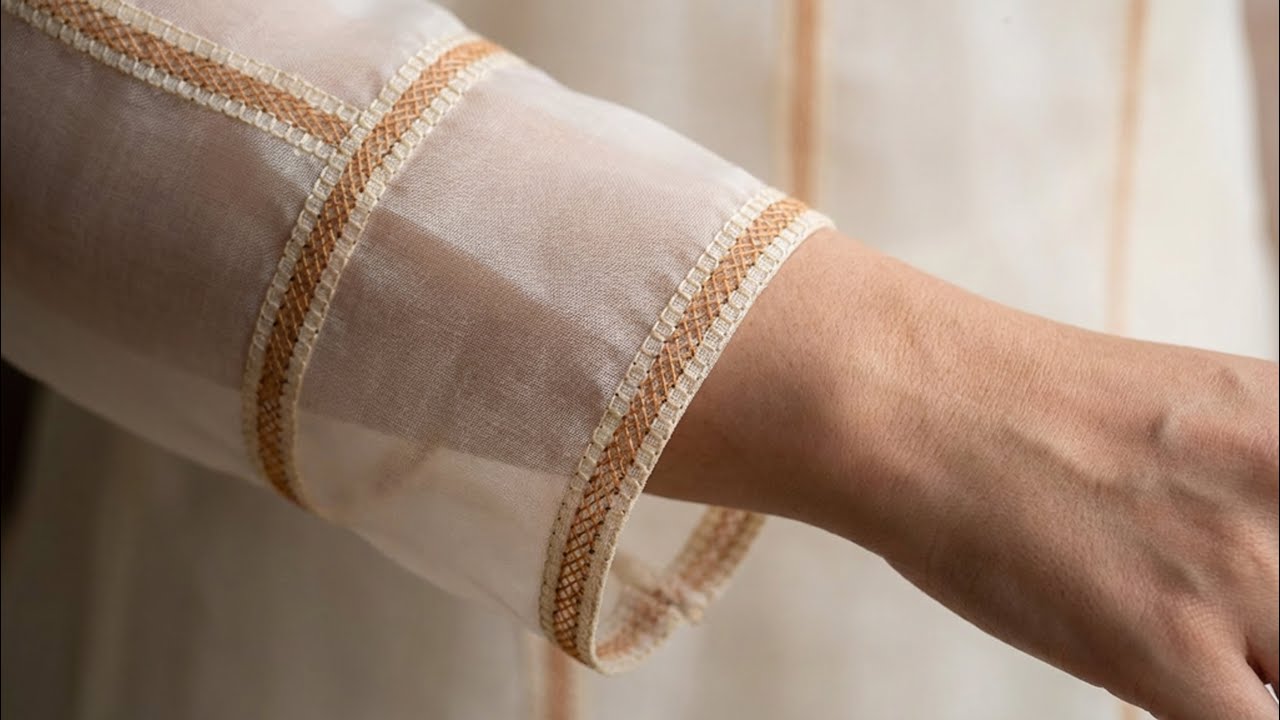 Delicate Lace Effect Border