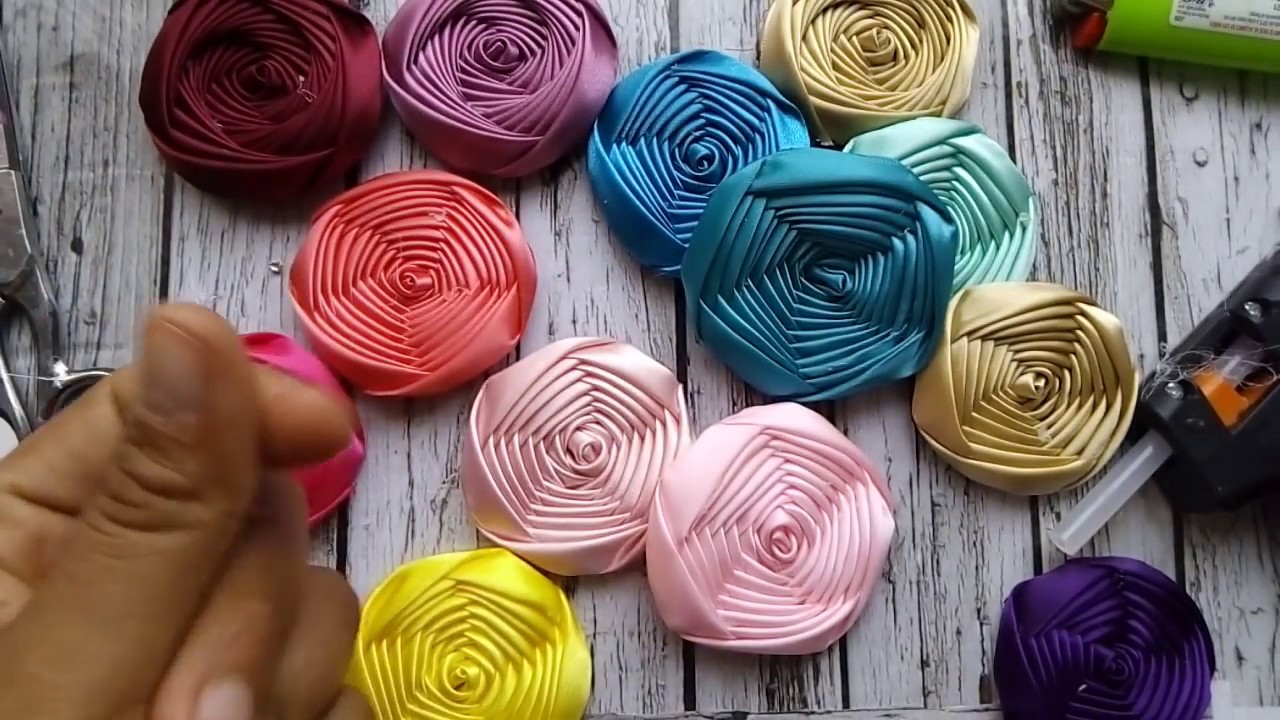 como hacer Rosas de listón Pentagono, Rosas En cintas satinadas/rosa torbellinl