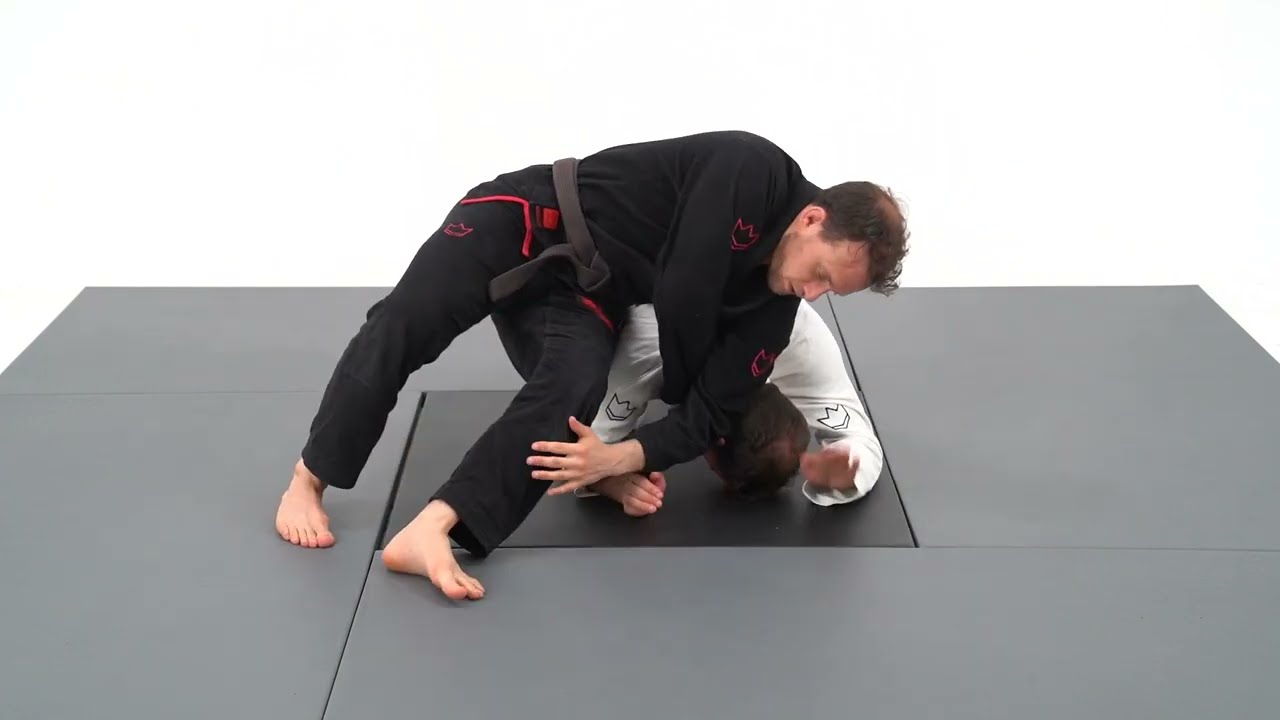 Clock Choke from Turtle – The Timeless Submission That Puts Opponents to Sleep 🥋
