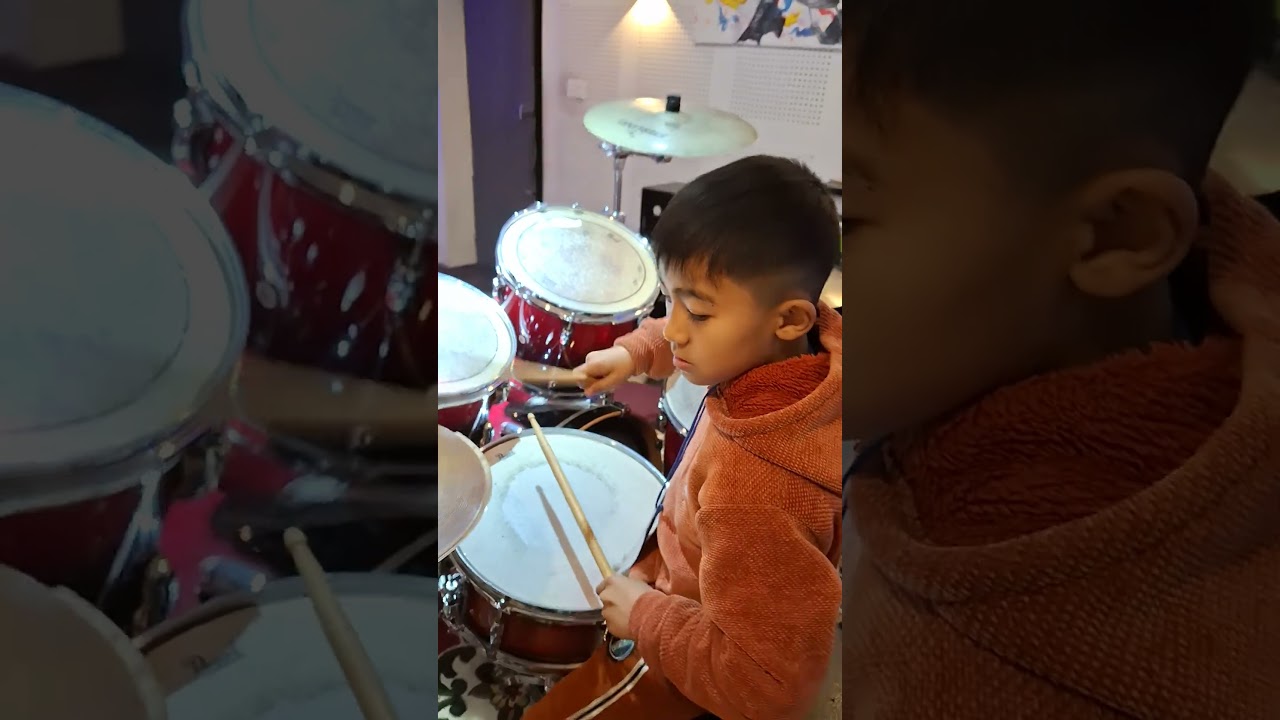 Check out this little champ learning drumming exercise 🥁🥁