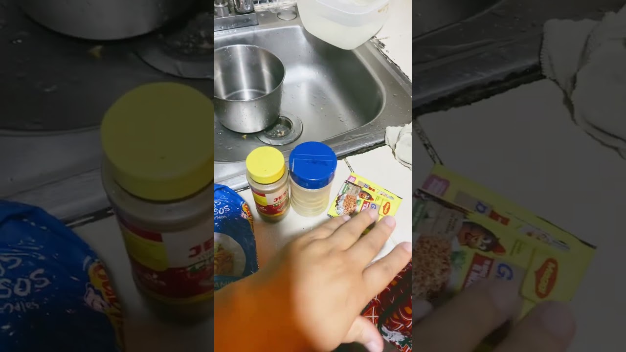 Cena de hoy locrio de fideo con chuleta frita