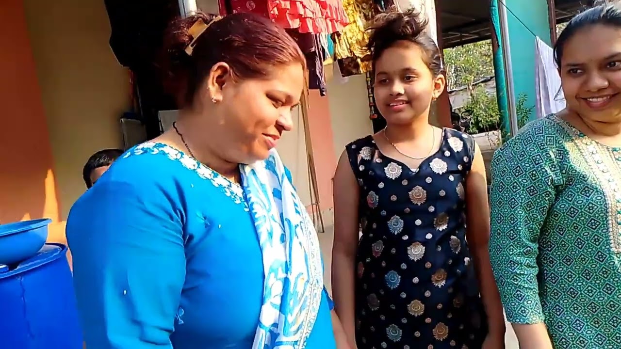 गावी सासु बरोबर मजा मस्ती आणि आमच्या घरच्या झाडाच्या शेंगा part 2 😂😂