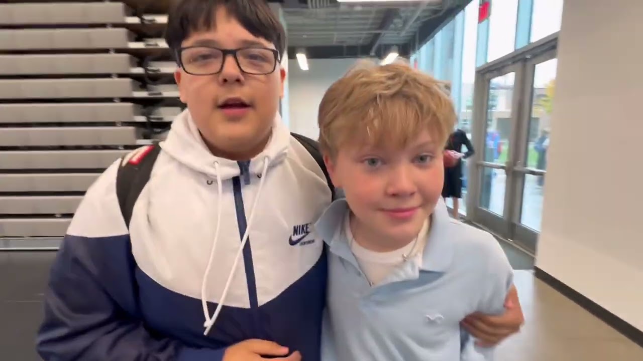 Interviews at VSAA ep.2 Dogs or cats?