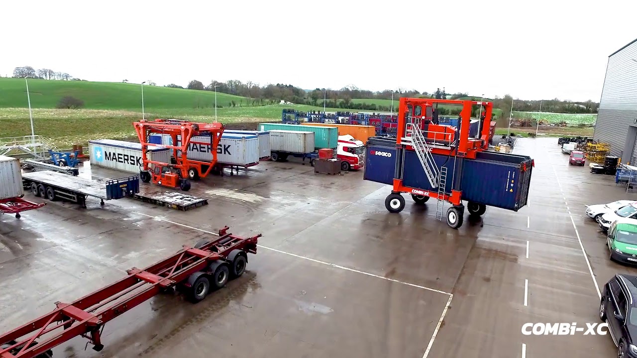 Combilift - XPRESS CARRIER DURING TESTING STAGES