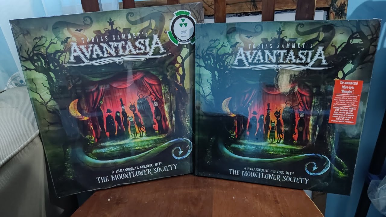 Unboxing Avantasia A Paranormal Evening with the Moonflower Society Artbook and Vinyl.