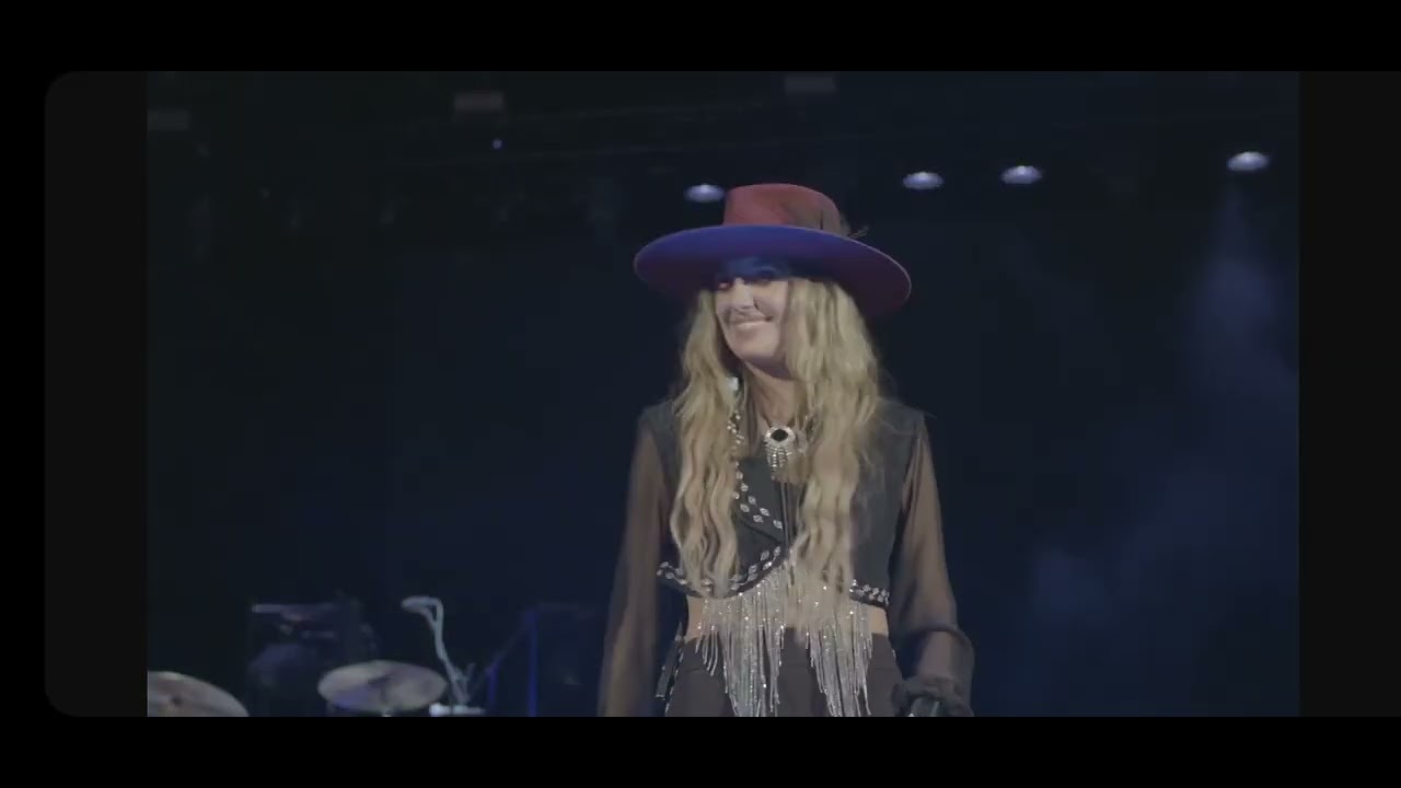 Lainey Wilson 'Country's Cool Again!' Live at Red Rocks 26/9/23