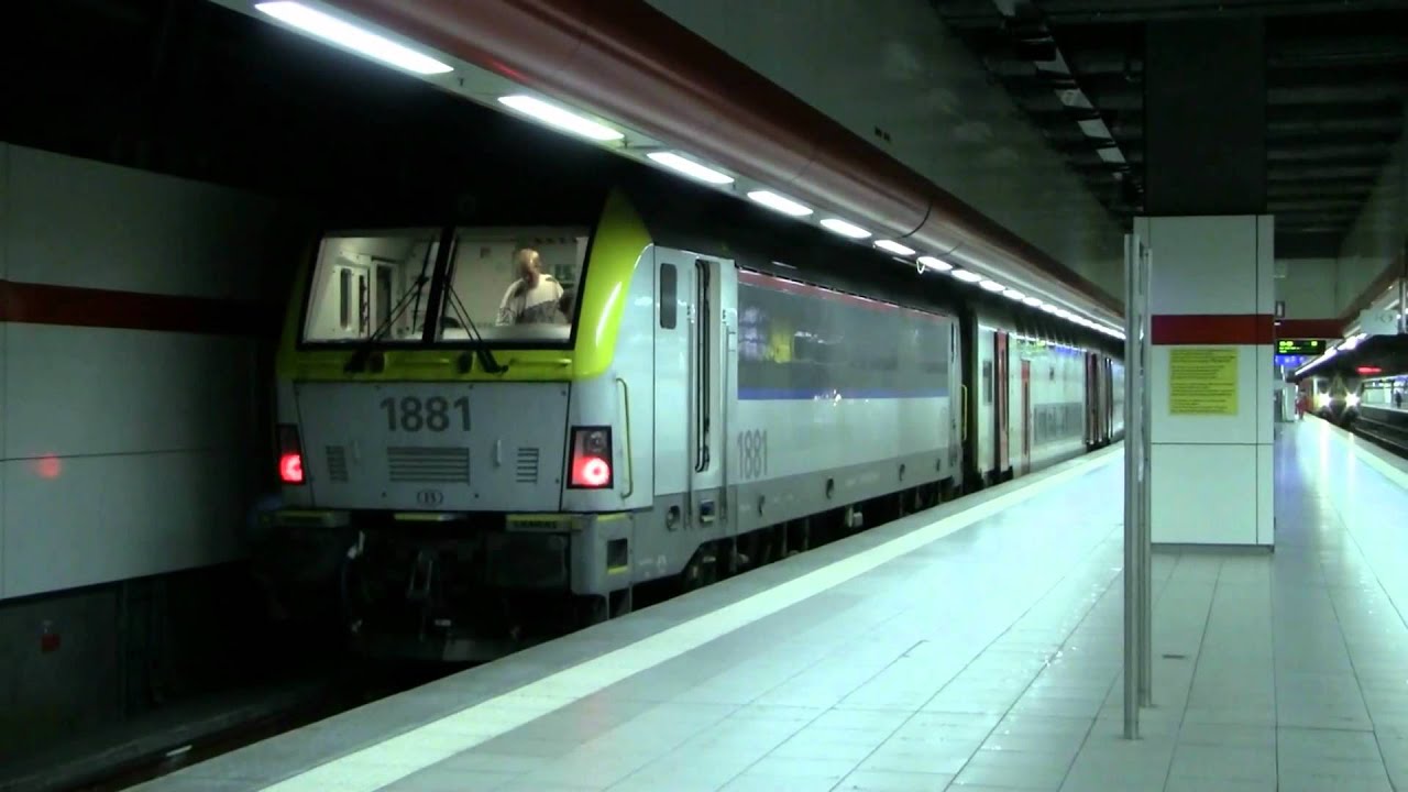 M6 + HLE 1881 in Brussel-Nationaal - Luchthaven