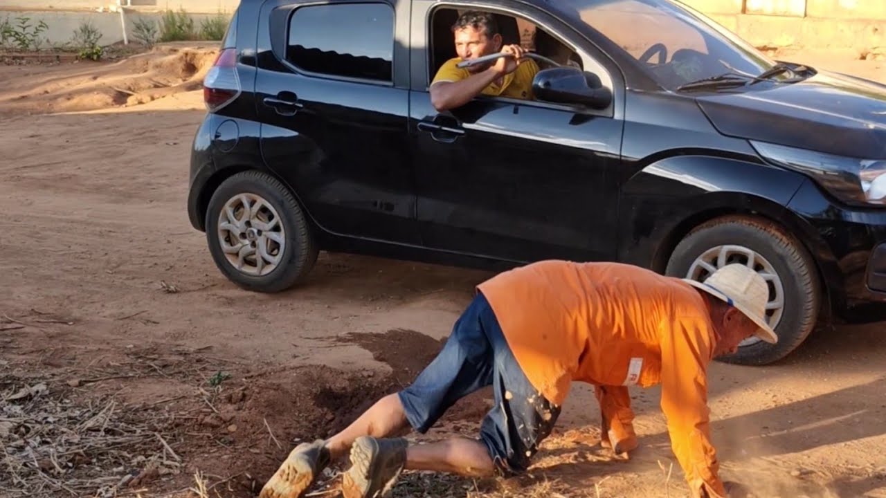 seu mane nao aguentou e caiu de medo  #pegadinha#videosengraçados#humor #