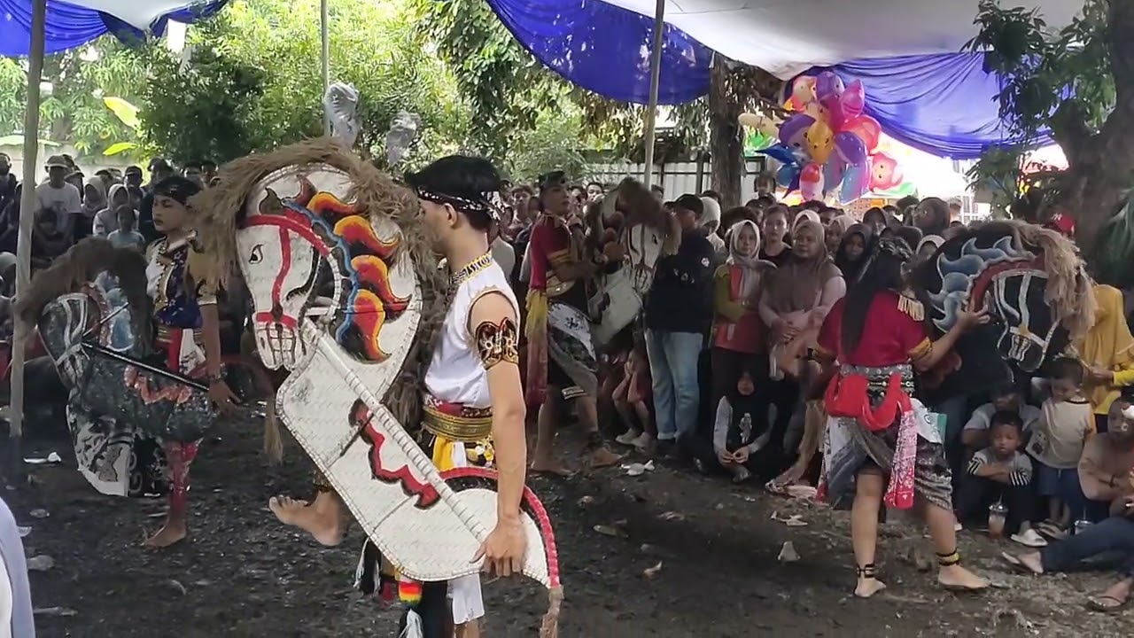 Tari Jaran Kepang Singo Barong Margo Rukun