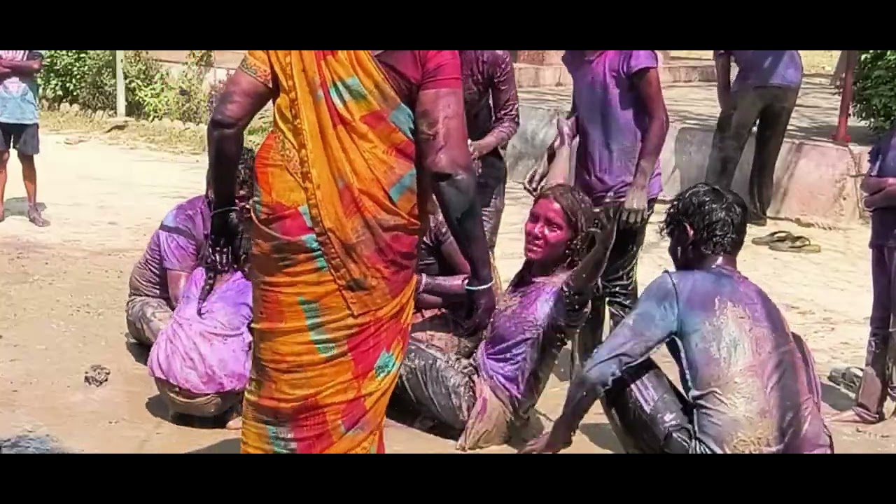 “Holi vibes + Family fun = Best memories! 💛”