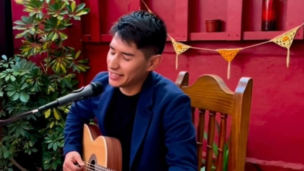 Roberto Lobos EMOCIONA con ESPECTACULAR INTERPRETACI&Oacute;N | The Voice Chile