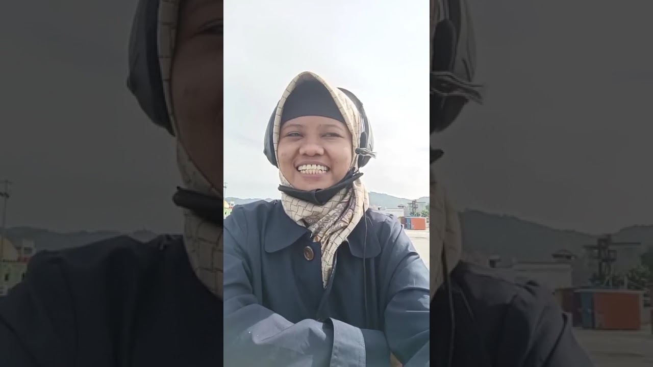 Bagi total umrah mu ke yg miskin 