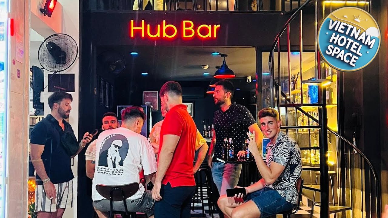 S&agrave;i G&ograve;n Hub Hostel & Bar | Ho Chi Minh City, Vietnam | Hotel Review ⭐