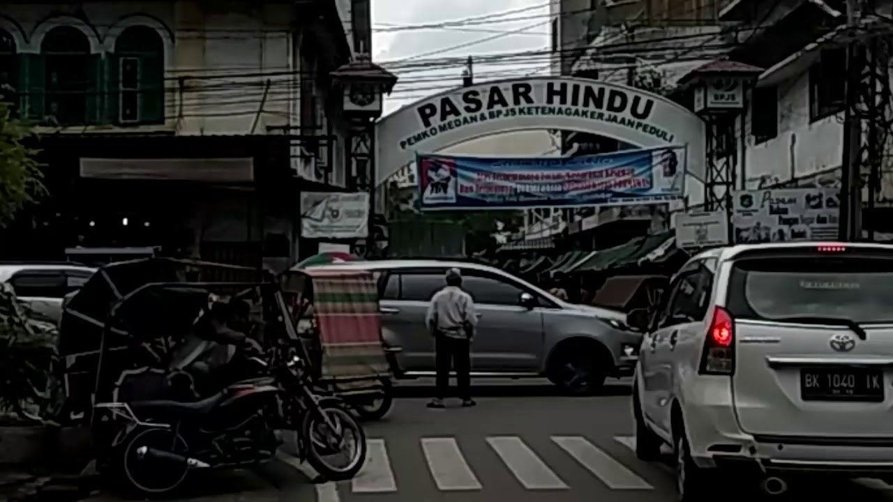 Suasana Pagi di Pasar Hindu Medan