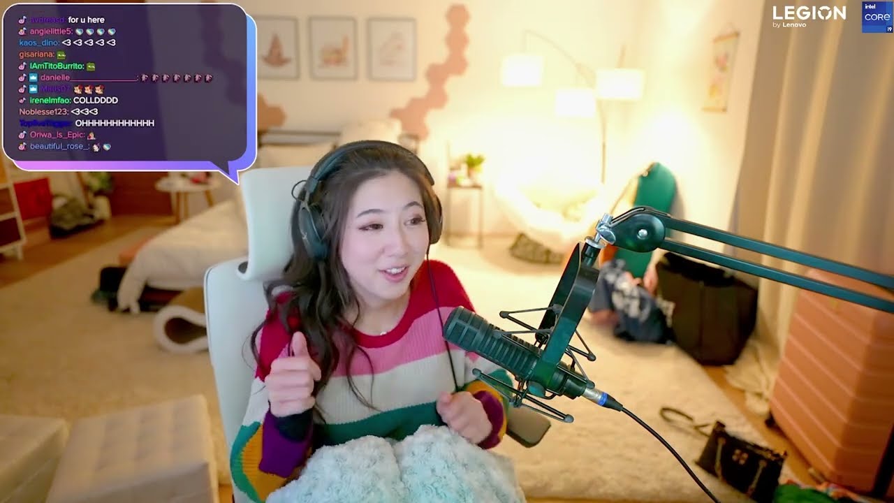 Sweater Weather - The Neighbourhood (cover by Fuslie) [Leslie Day]