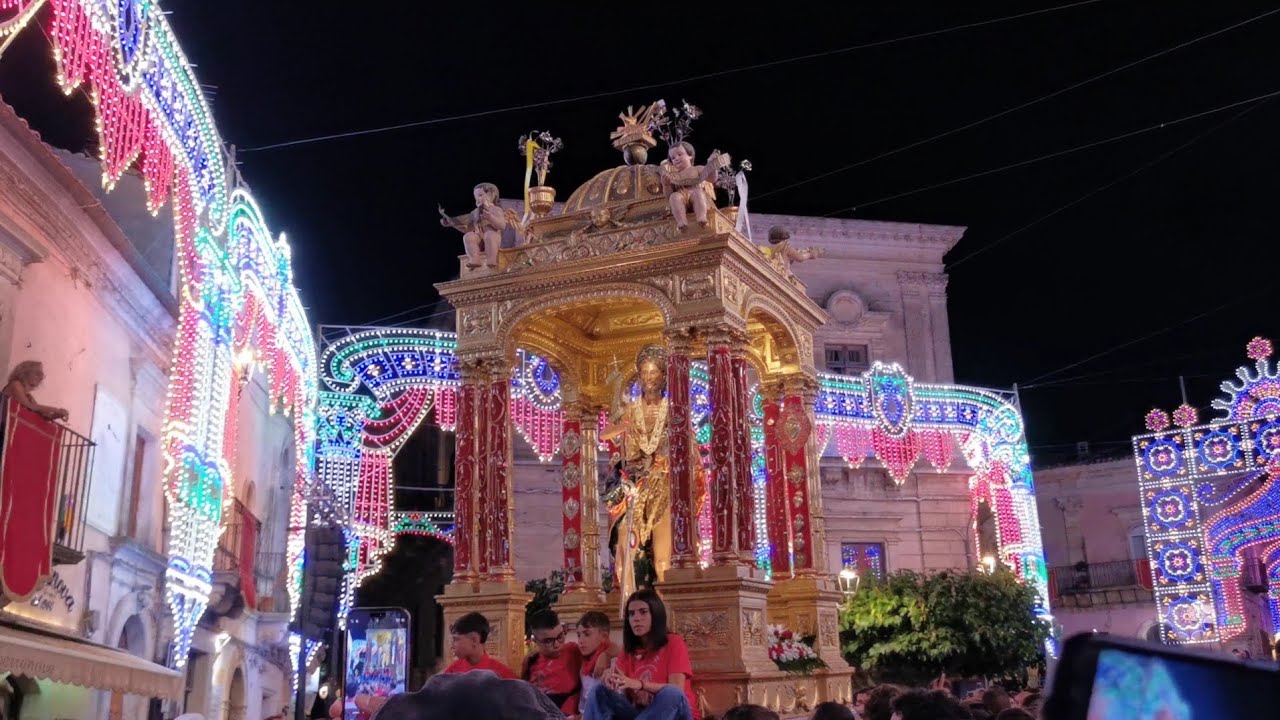 Arrivo in piazza San Giovanni di San Giovanni battista patrono di Monterosso Almo 7/09/2025