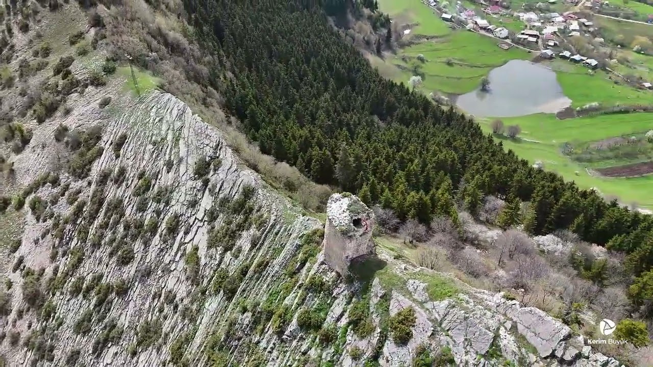 Hanlı köyü kulesi - Şavşat / Artvin
